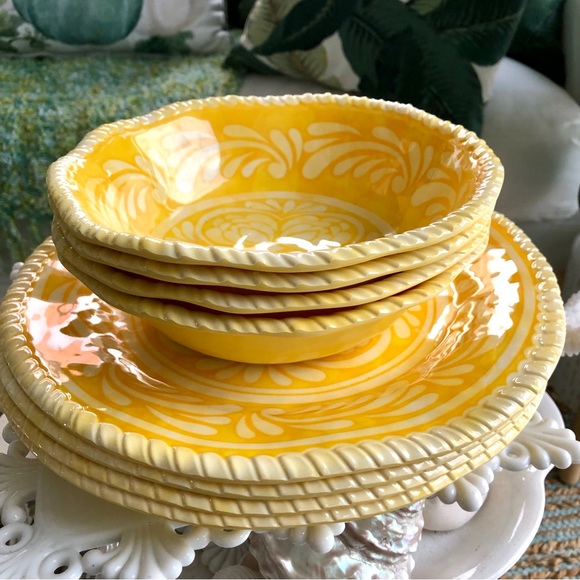 New! Melamine Yellow Patterned Bowls - Picture 3 of 5